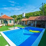 Kamenjarka Široki Brijeg