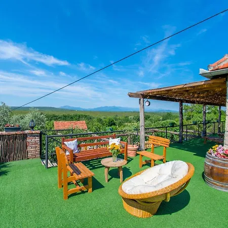 Kamenjarka * Široki Brijeg