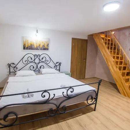 Kamenjarka Villa *