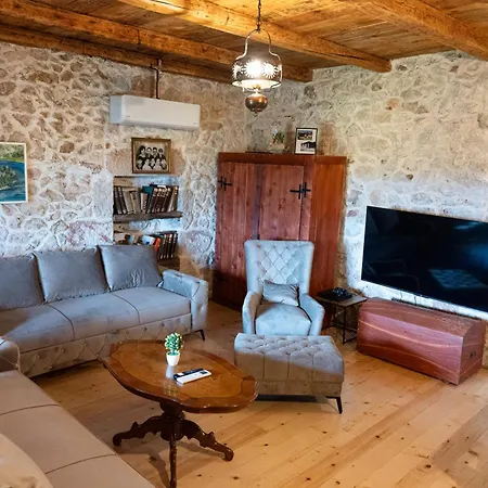 Villa Kamenjarka *
