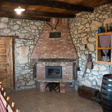 Kamenjarka Villa